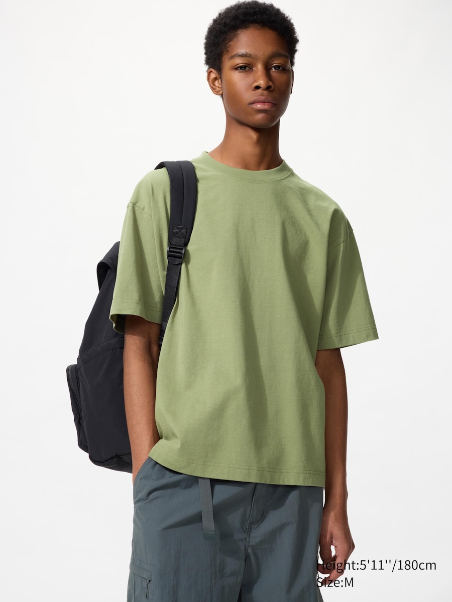 T-shirt Boxy Uniqlo vert olive à manches courtes
